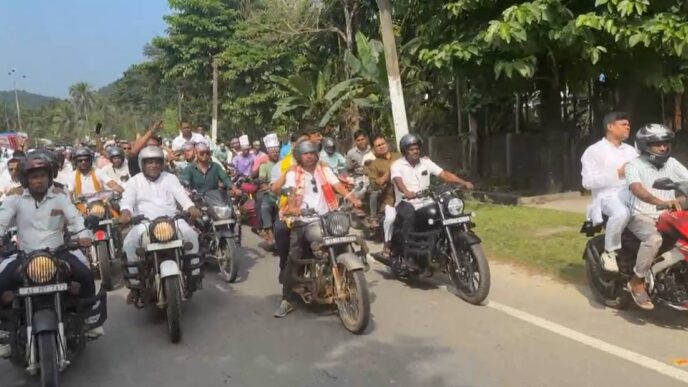 #JusticeForZubeenGarg: Congress holds massive bike rally in Chapar