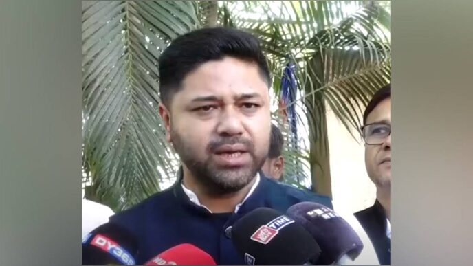 AJP Chief Lurinjyoti Gogoi opposes Special Revision, says move opens door for 'Non-Local Voters'