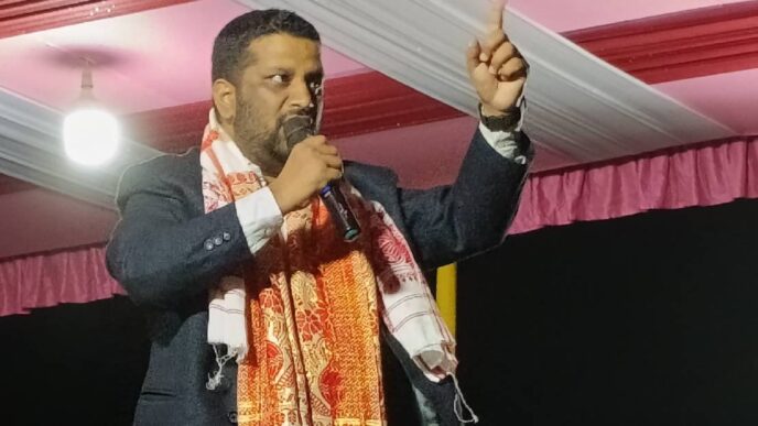 AAMSU attack Assam government over eviction drives, alleges double standards